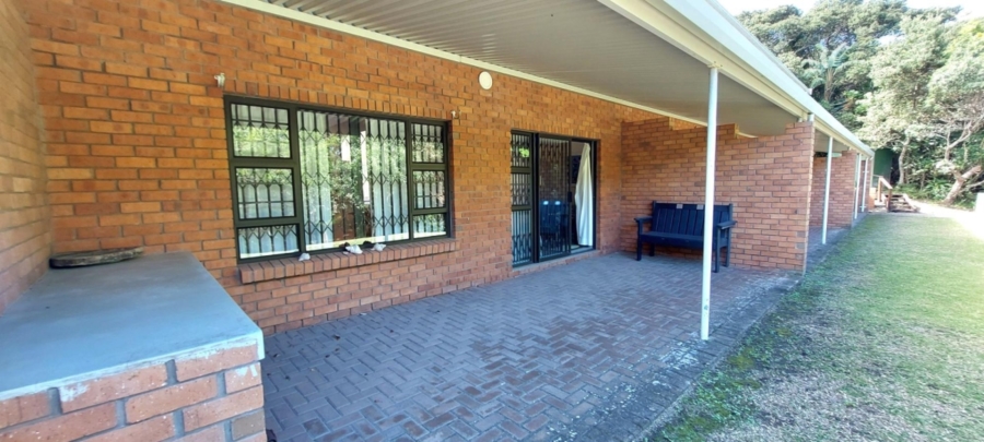 3 Bedroom Property for Sale in Haga Haga Eastern Cape